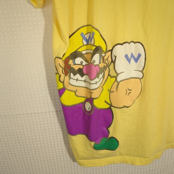 Super Mario Wario Graphic T-Shirt Yellow Nintendo 2023 Tee Men’s Medium Cotton - Picture 2 of 4